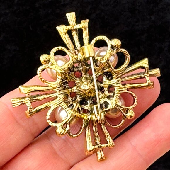 Cross Brooch Rhinestone Cross Brooch Pin - Picture 7 of 7